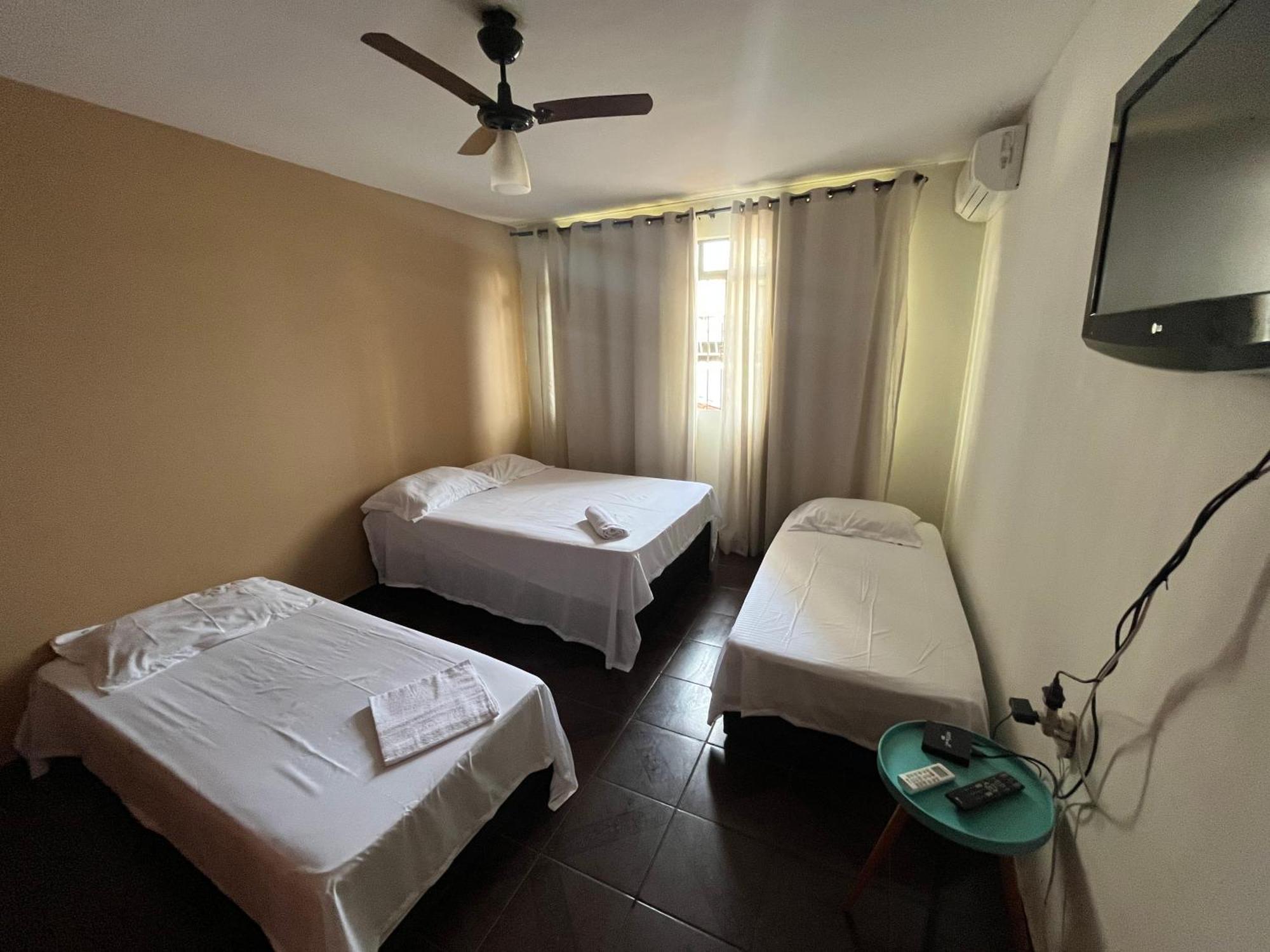 Casa Quintal Bueno! 5 Quartos Com Ar Split E Internet Ultra! Perto Do Melhor De Goiania! Marista Parques Areiao E Vaca Brava Hospital Premium Mater Dei Blue Fit Perdomo Goiania Shopping! Екстер'єр фото
