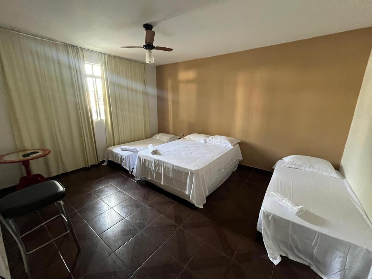 Casa Quintal Bueno! 5 Quartos Com Ar Split E Internet Ultra! Perto Do Melhor De Goiania! Marista Parques Areiao E Vaca Brava Hospital Premium Mater Dei Blue Fit Perdomo Goiania Shopping! Екстер'єр фото